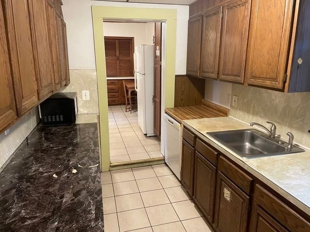 9 Guinan Street 1, Waltham, MA 02451