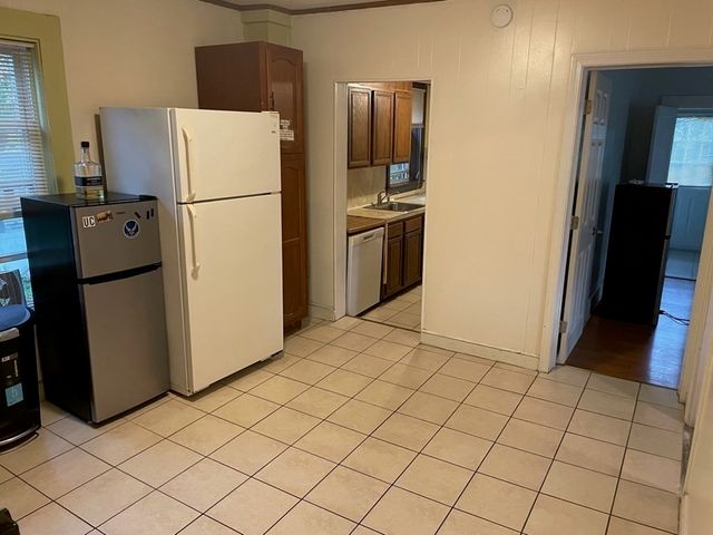 9 Guinan Street 1, Waltham, MA 02451