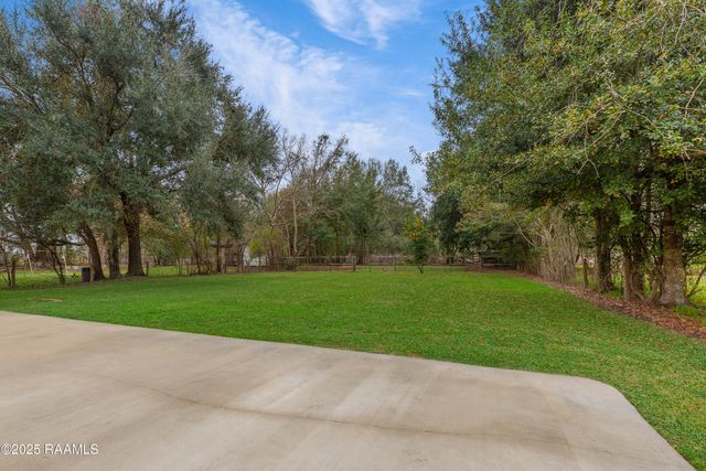 11327 Highway 182, Franklin, LA 70538