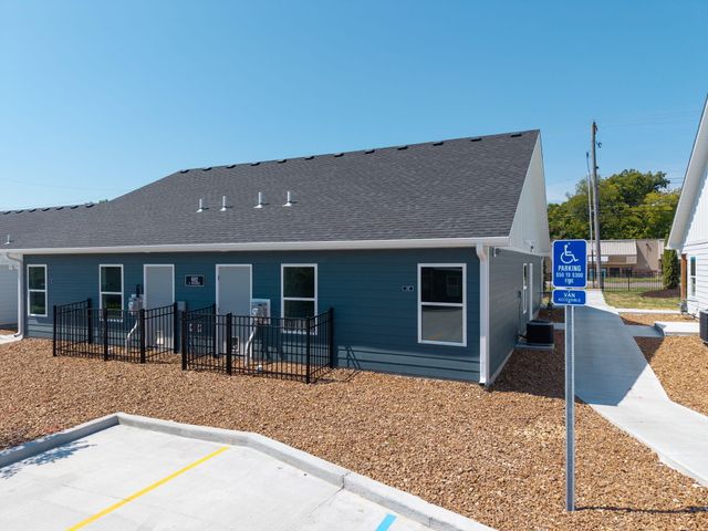 602 N PROVIDENCE RD 100, Columbia, MO 65203