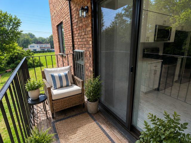 228 E Rimini Court 2B, Palatine, IL 60067