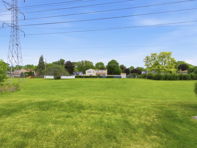 228 E Rimini Court 2B, Palatine, IL 60067