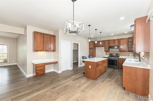 1001 Summersweet Drive, St Peters, MO 63376