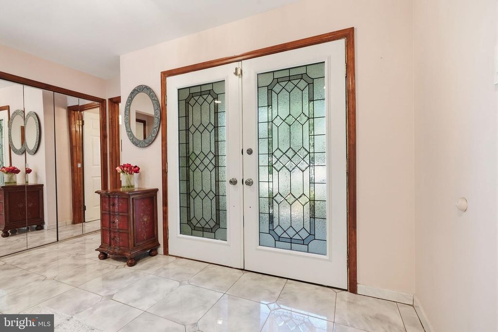 558 NEWPORT CIR #E, LANGHORNE, PA 19053 — photo 4