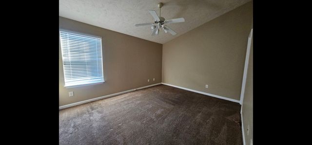 4045 George Buchanan Dr, La Vergne, TN 37086