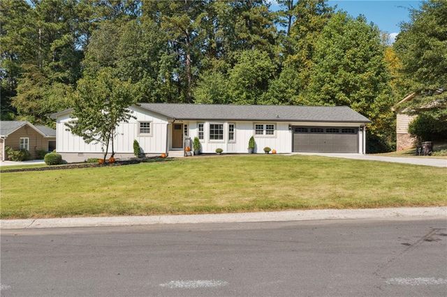 110 Jayne Ellen Court, Alpharetta, GA 30009