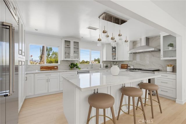 4715 Burgundy Road, Woodland Hills, CA 91364