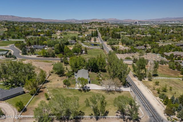 8355 Lakeside Drive, Reno, NV 89511