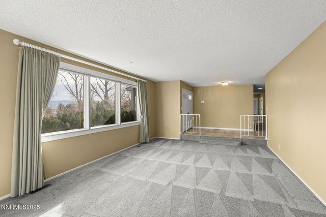 8355 Lakeside Drive, Reno, NV 89511