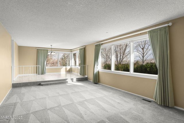 8355 Lakeside Drive, Reno, NV 89511