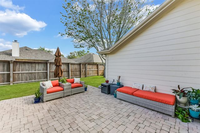 4505 Brazos Bend Drive, Pearland, TX 77584