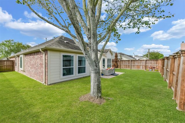 4505 Brazos Bend Drive, Pearland, TX 77584