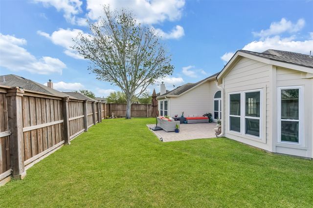 4505 Brazos Bend Drive, Pearland, TX 77584