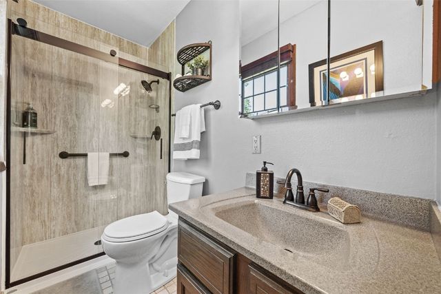 556 Mahaska Court, Iowa City, IA 52246