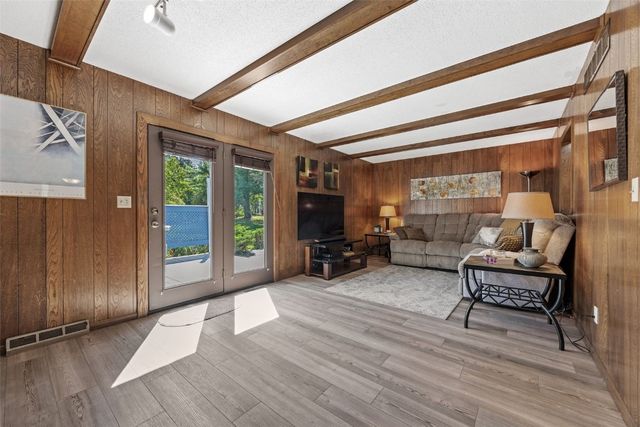 556 Mahaska Court, Iowa City, IA 52246