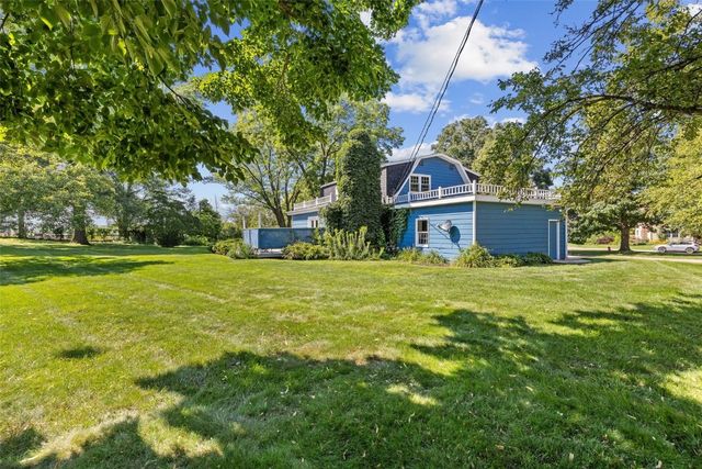 556 Mahaska Court, Iowa City, IA 52246