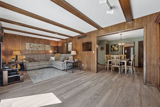 556 Mahaska Court, Iowa City, IA 52246