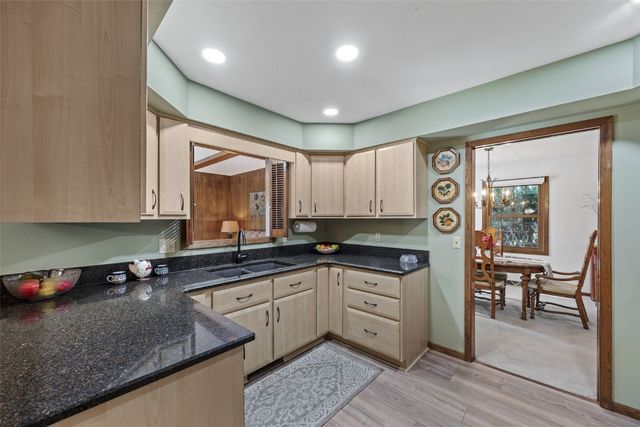 556 Mahaska Court, Iowa City, IA 52246