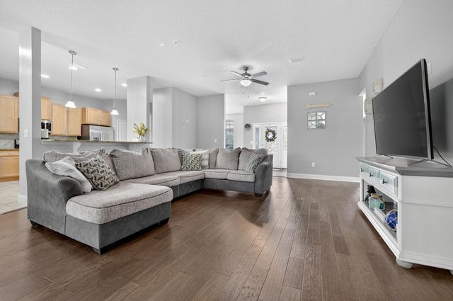 4670 Chanteuse Parkway, Crestview, FL 32539