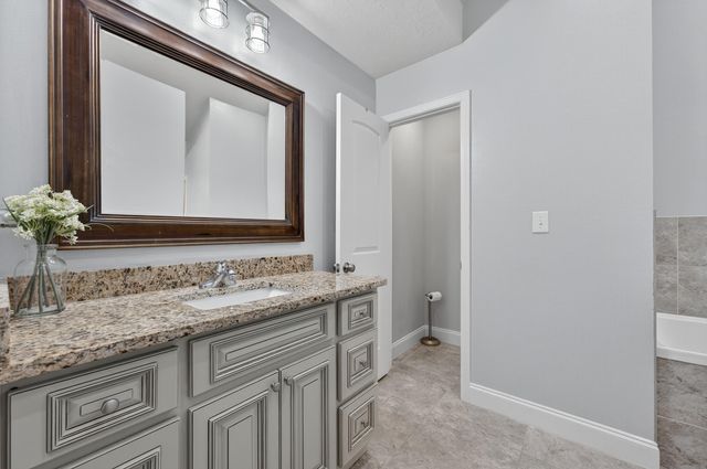 4670 Chanteuse Parkway, Crestview, FL 32539