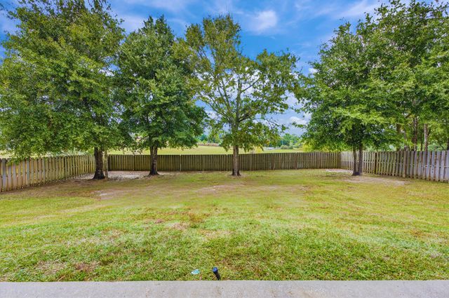 4670 Chanteuse Parkway, Crestview, FL 32539