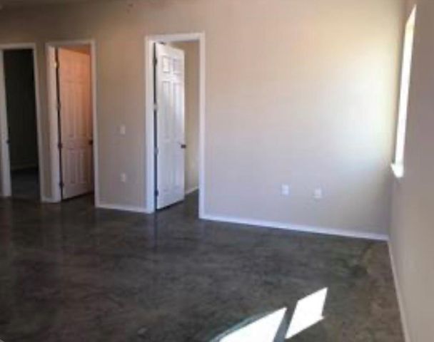 1300 Hausman DR A, Lockhart, TX 78644