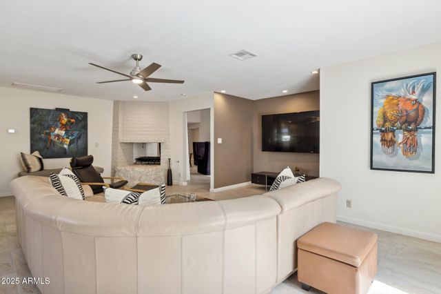 7339 E KEIM Drive, Scottsdale, AZ 85250