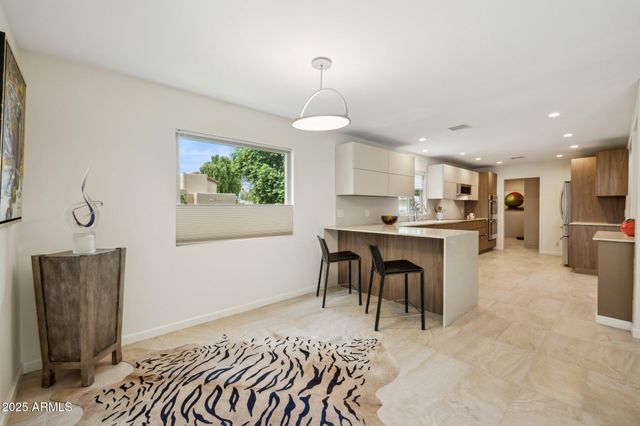 7339 E KEIM Drive, Scottsdale, AZ 85250