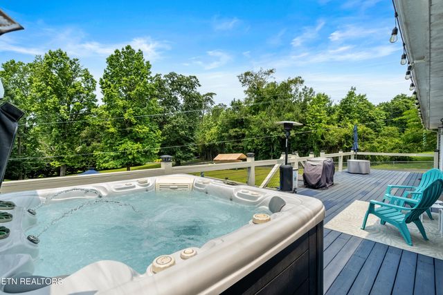 1002 Tellico Ave, Athens, TN 37303