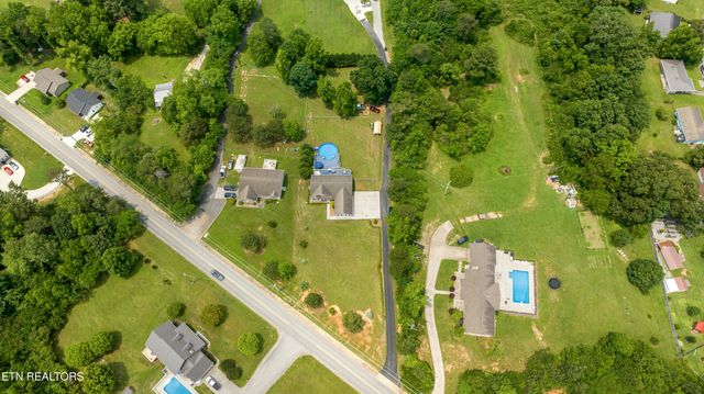 1002 Tellico Ave, Athens, TN 37303