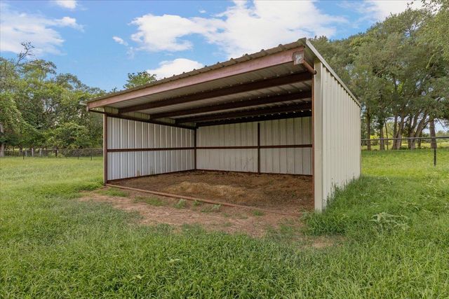 4140 County Road 467, Elgin, TX 78621