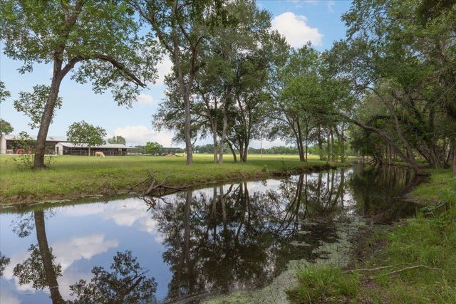 4140 County Road 467, Elgin, TX 78621