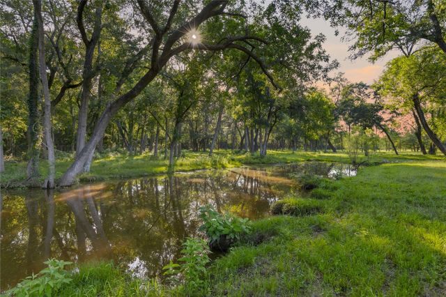 4140 County Road 467, Elgin, TX 78621