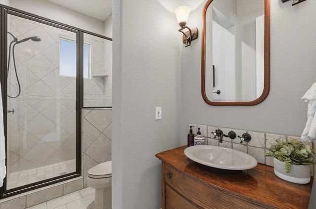 4140 County Road 467, Elgin, TX 78621