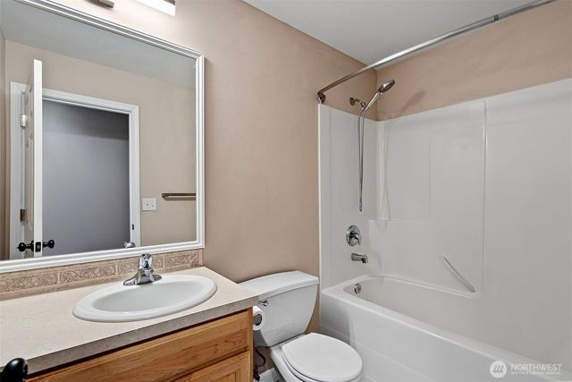 3980 Redemption Avenue SE, Port Orchard, WA 98366