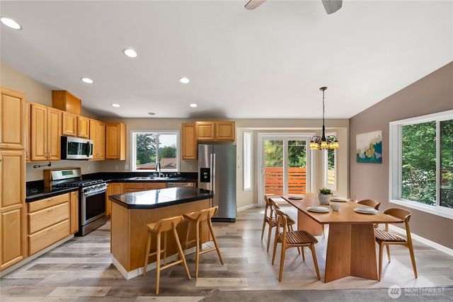 3980 Redemption Avenue SE, Port Orchard, WA 98366