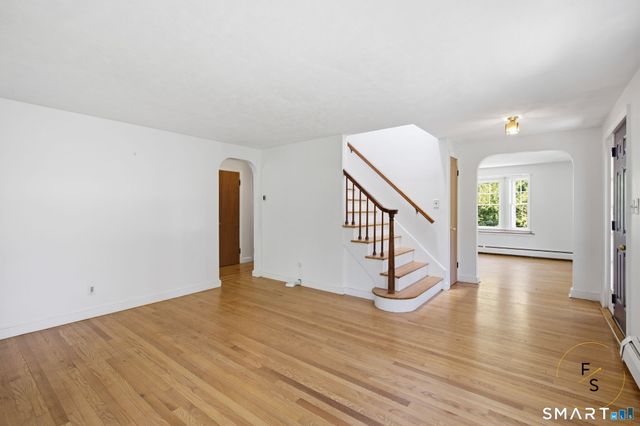 24 Amos Street, Hamden, CT 06518