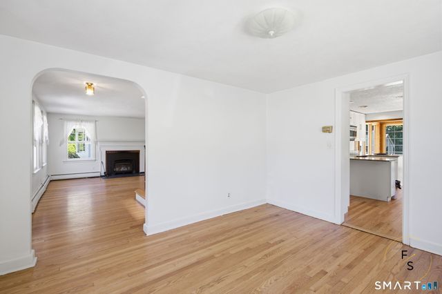 24 Amos Street, Hamden, CT 06518