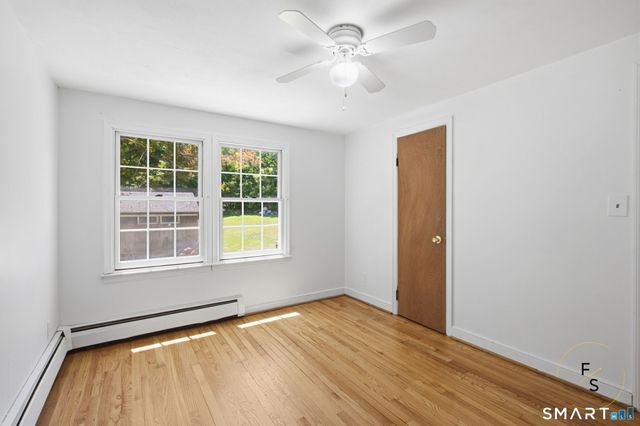 24 Amos Street, Hamden, CT 06518