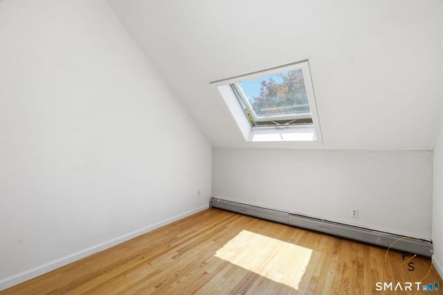 24 Amos Street, Hamden, CT 06518