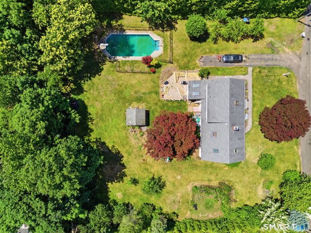 24 Amos Street, Hamden, CT 06518