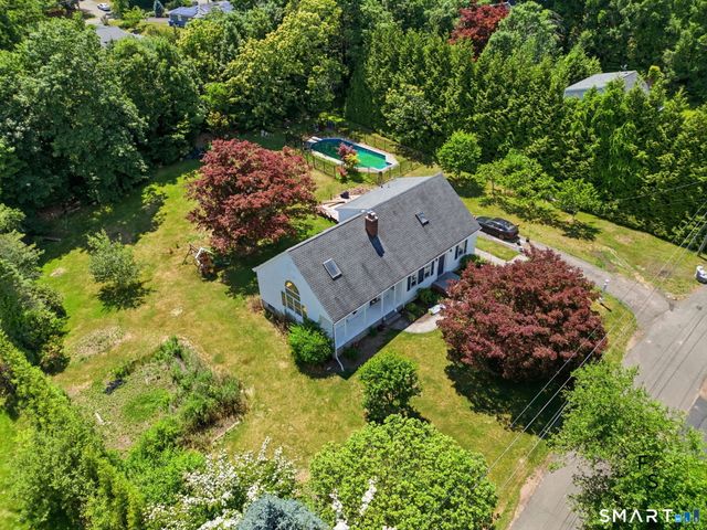 24 Amos Street, Hamden, CT 06518