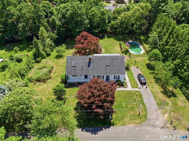 24 Amos Street, Hamden, CT 06518