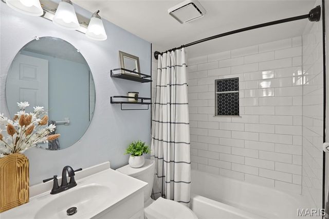 4531 Little Rock Road F, St Louis, MO 63128