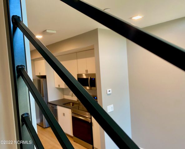 1704 Church Street 304, Wilmington, NC 28403