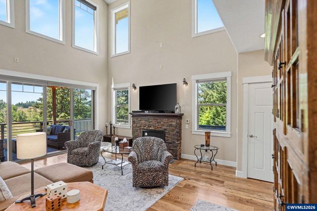 6965 Nichols Heights Wy SE, Salem, OR 97306