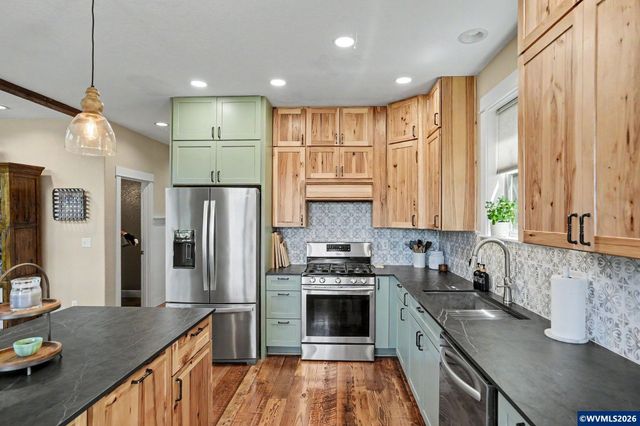 6965 Nichols Heights Wy SE, Salem, OR 97306