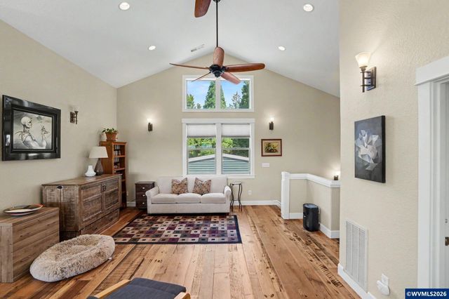 6965 Nichols Heights Wy SE, Salem, OR 97306
