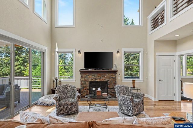 6965 Nichols Heights Wy SE, Salem, OR 97306