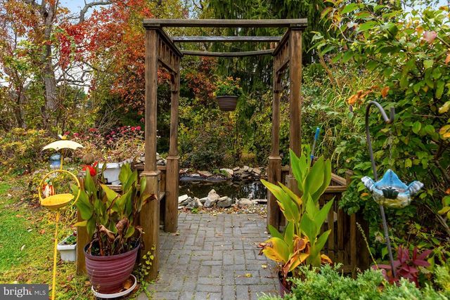 125 TRENT RD, Turnersville, NJ 08012